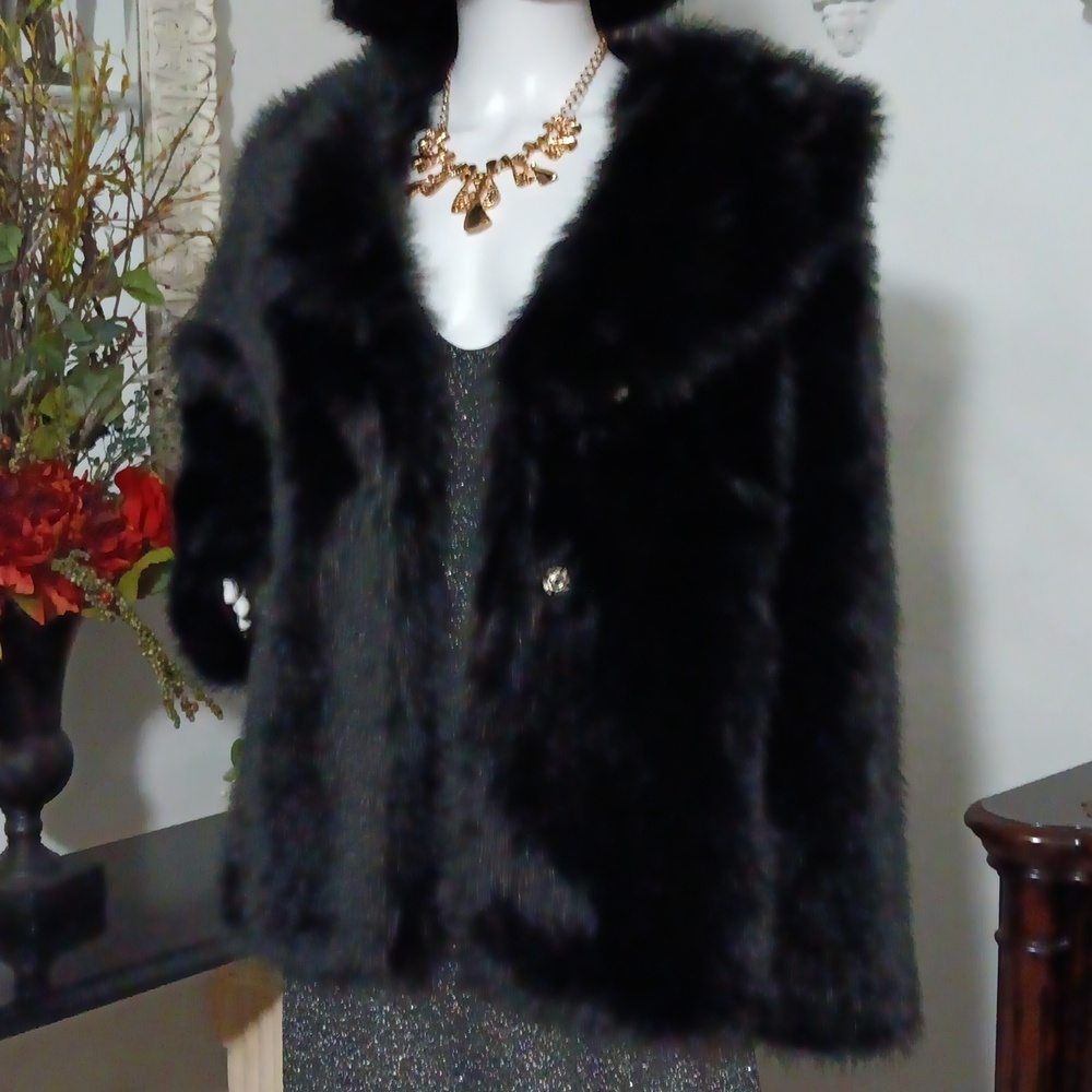 Source Unknown Black Faux Fur Coat Jacket